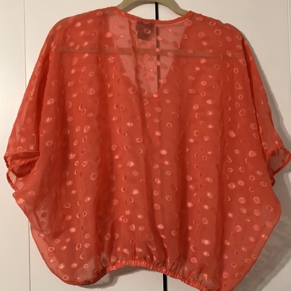 Dots Oversized Top(Final Sale Price) - Picture 2 of 4